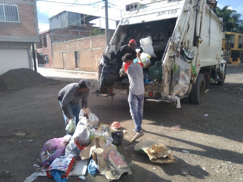 Deficiente parque vehicular para recoger la basura en Zamora 