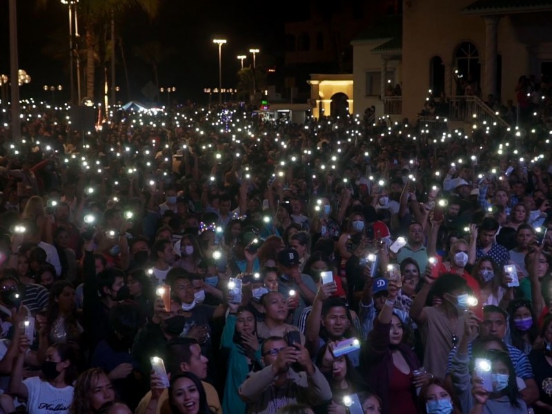 Defiende evento masivo alcalde de Mazatlán,20 mil personas recibieron 2022