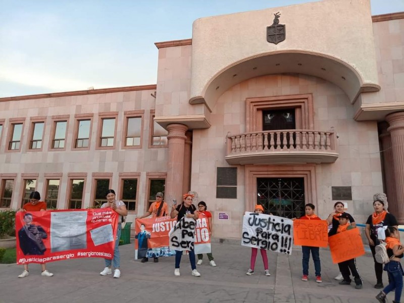 Defienden inocencia de Sergio Armando con nueva manifestación