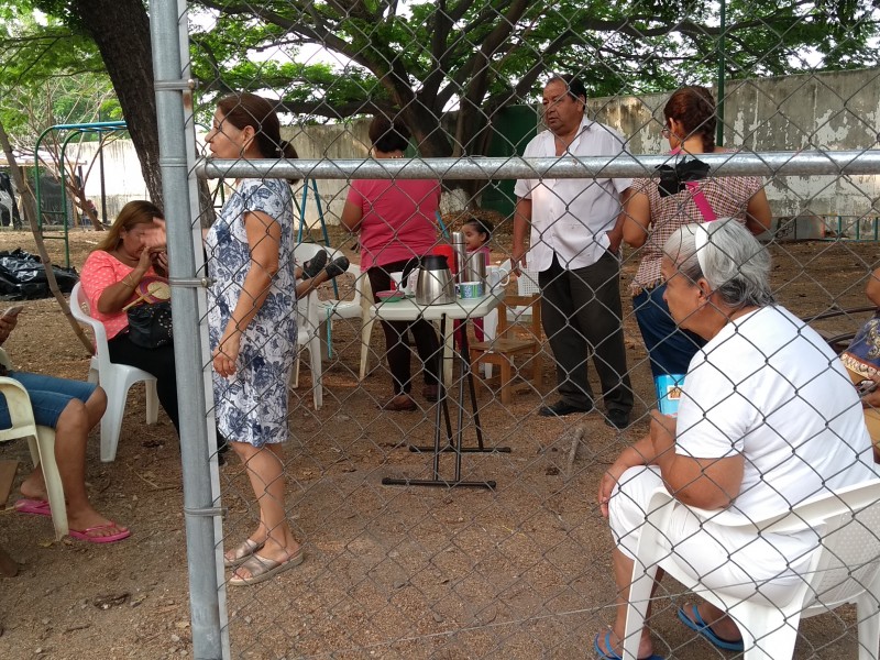 Defienden vecinos áreas verdes