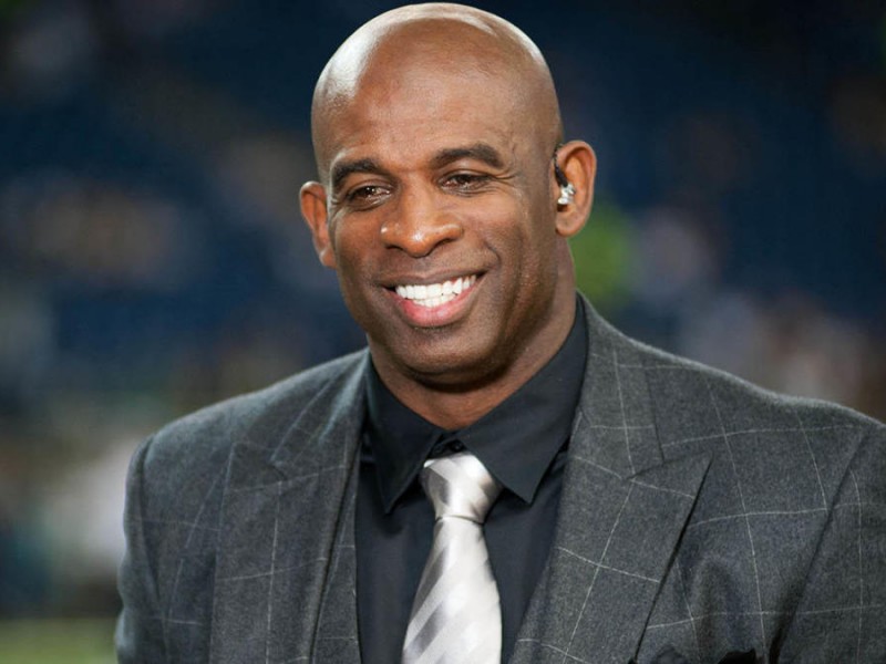 Deion Sanders, leyenda de la NFL, podría perder un pie