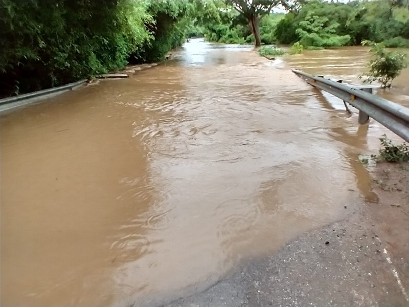 Deja estragos Onda Tropical en Oaxaca