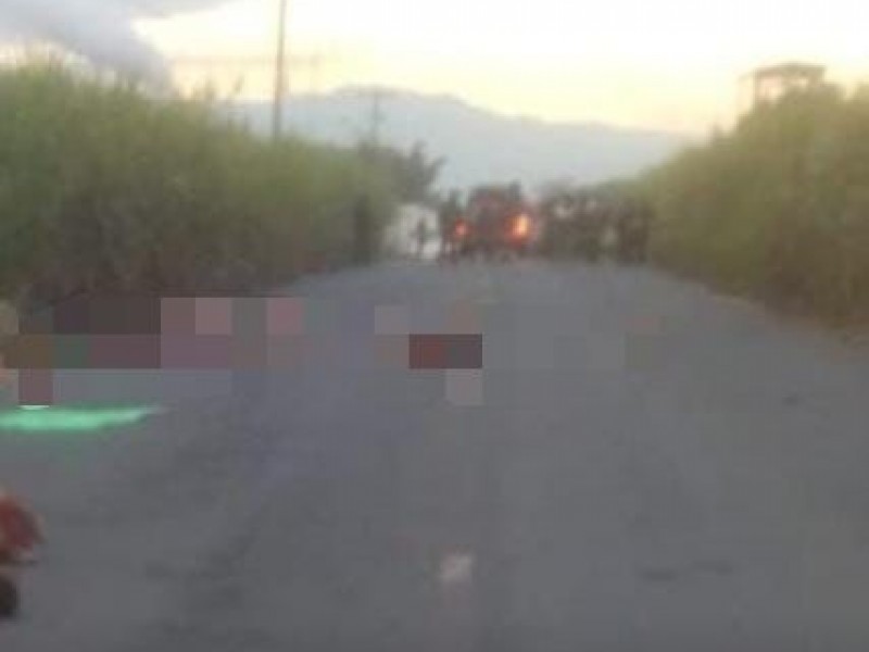 Dejan cuerpos desmembrados en carretera de Atoyac
