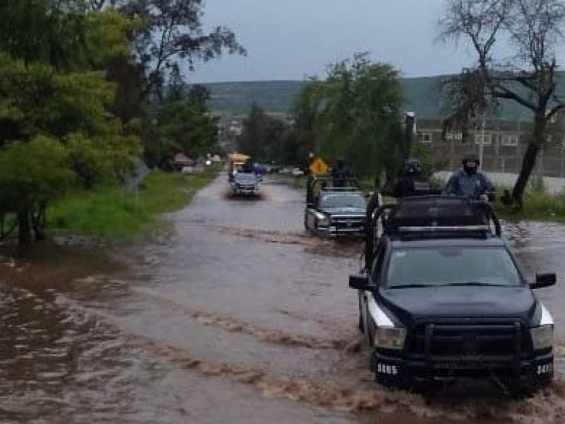 Dejan lluvias afectaciones en Jiquilpan