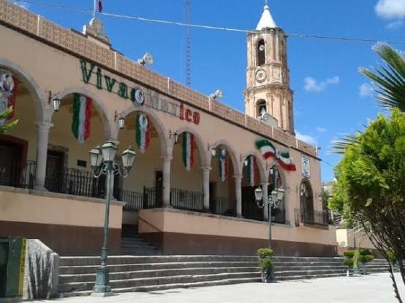 Dejan restos humanos frente al palacio de Gobierno de Valparaíso