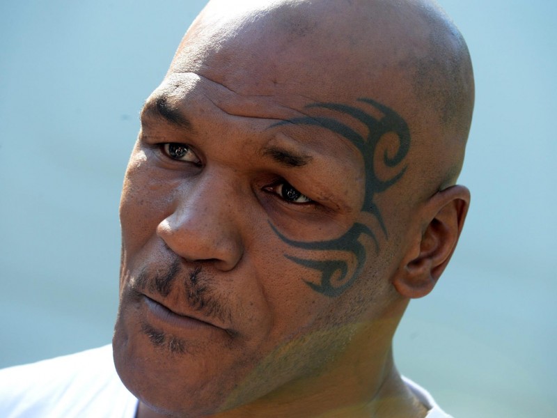 Demandan a Mike Tyson por abuso sexual