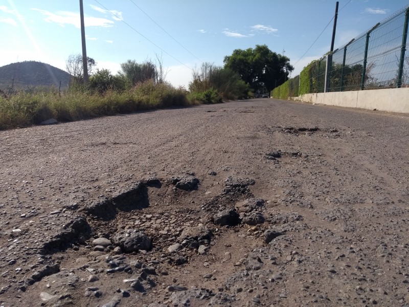 Demandan mejorar condiciones de carretera