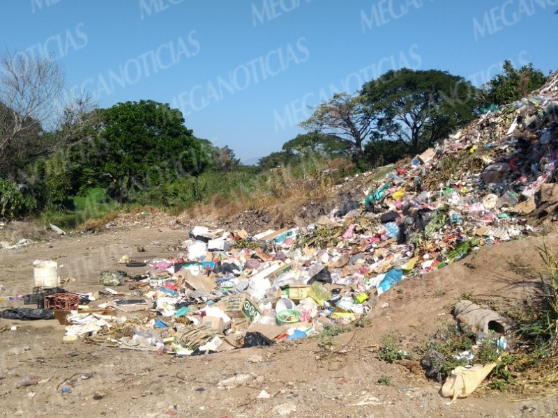 Demandan reubicación de basurero en Juchitán