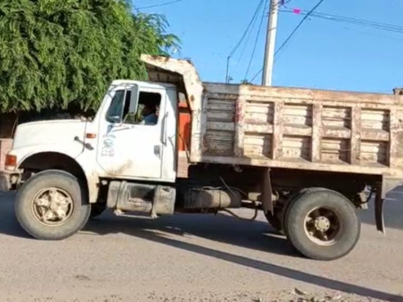 ¡Denuncia ciudadana de Vecinos de Aguaruto!: No tráfico pesado