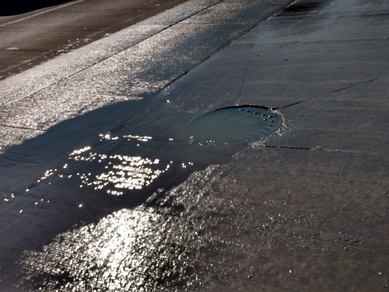 Denuncia. Fuga y bache en las banderas