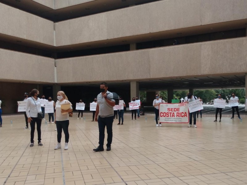 Denuncia personal de CONAFE acoso laboral y despidos injustificados