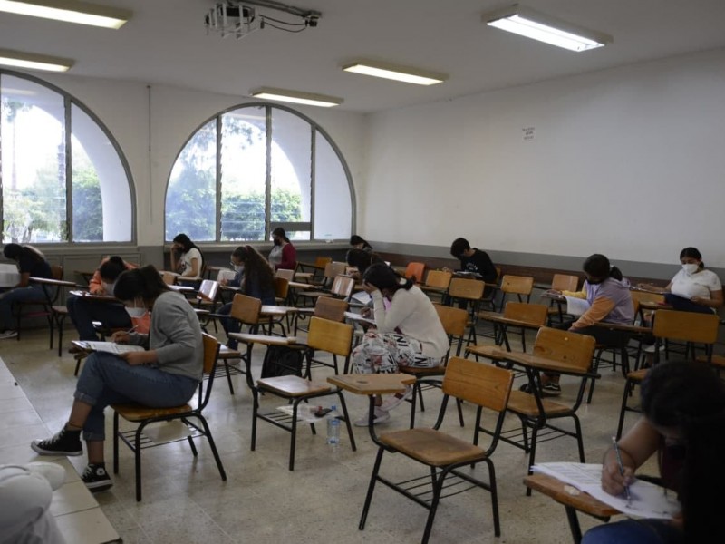 Denuncia UMSNH intento de plagio durante examen de admisión