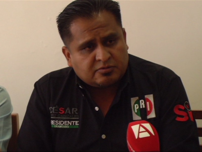 Denuncia violencia política, candidato de Trancoso