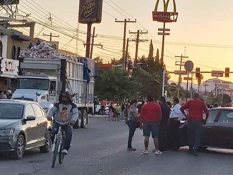 Denuncian a exdirector de tránsito por traslado de despensas