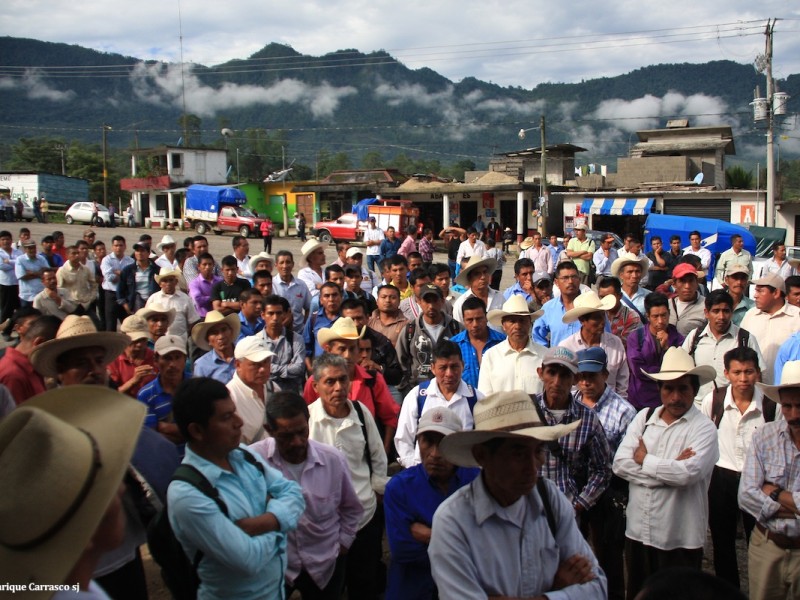 Denuncian a funcionarios por intromisión en Chilón