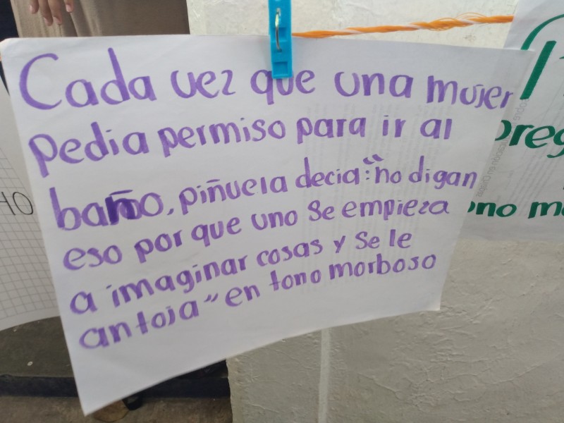 Denuncian a maestros del COBACH 01 en tendedero del acoso