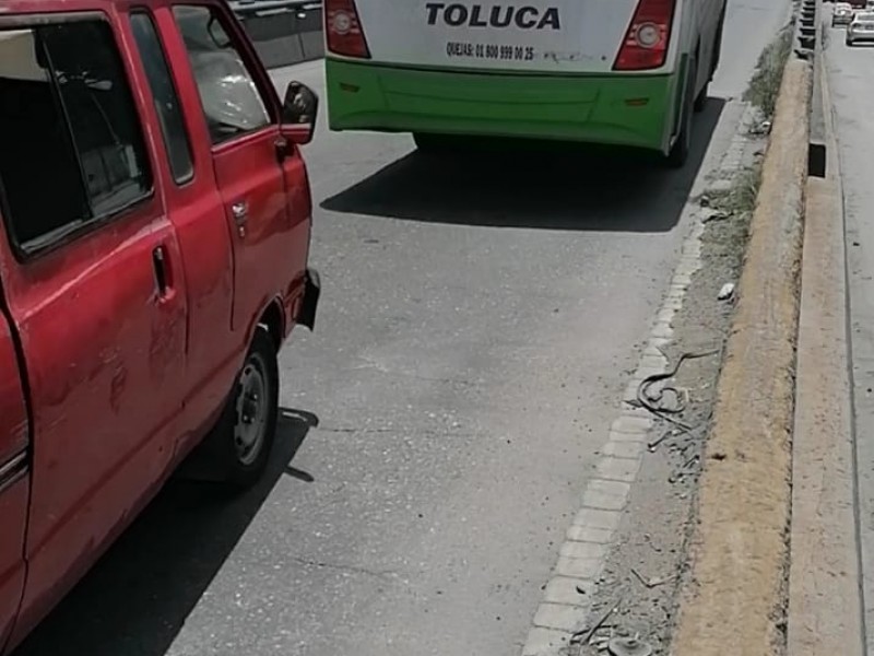 Denuncian a operadores del transporte público