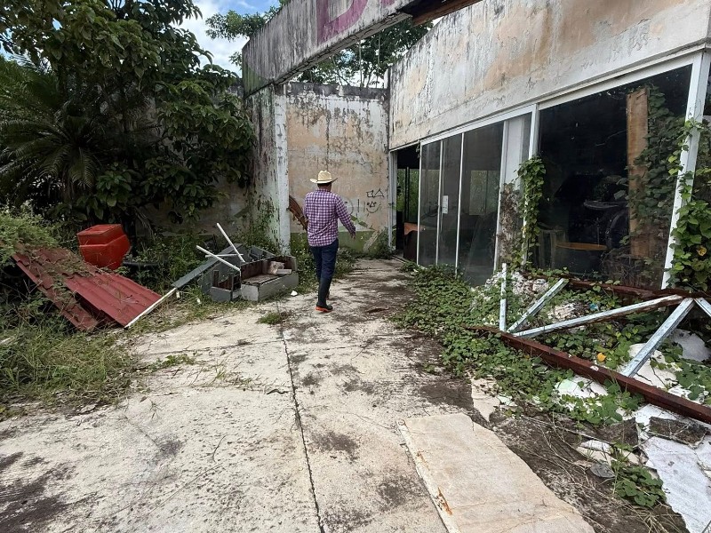 Denuncian abandono de inmuebles municipales en Santiago Tuxtla