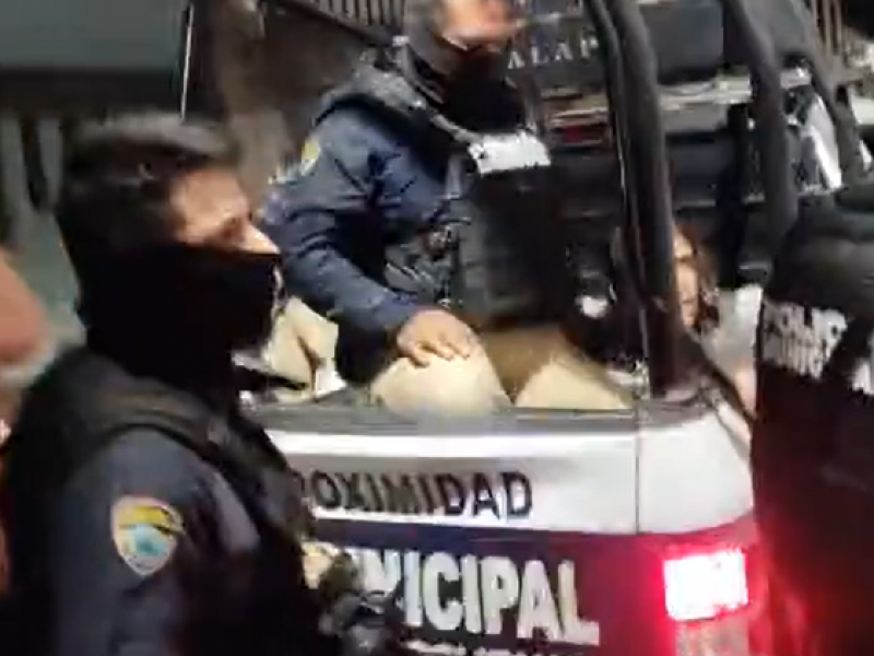 Denuncian abuso policial en Xalapa