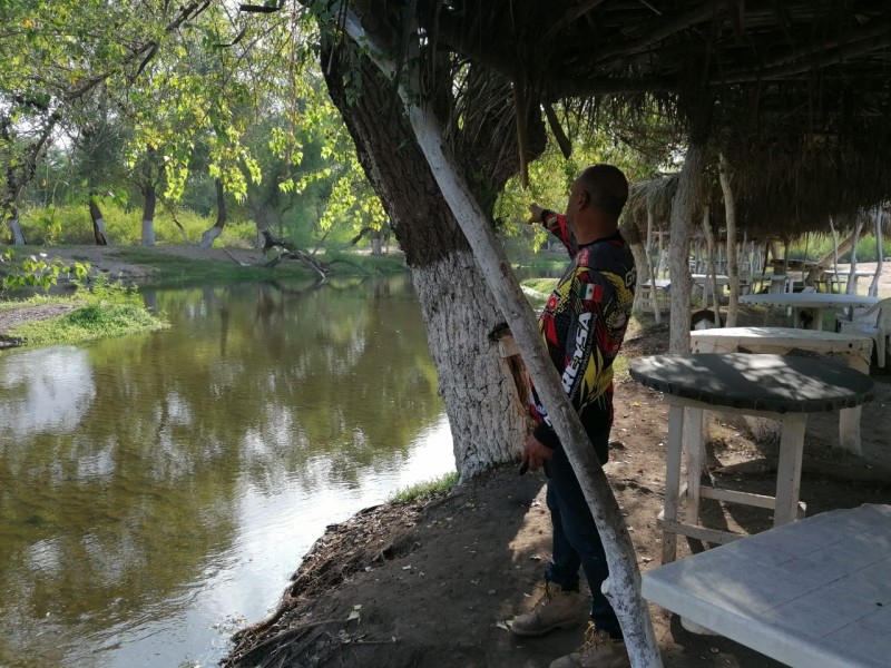 Denuncian acaparamiento y explotación de áreas federales del Río Fuerte