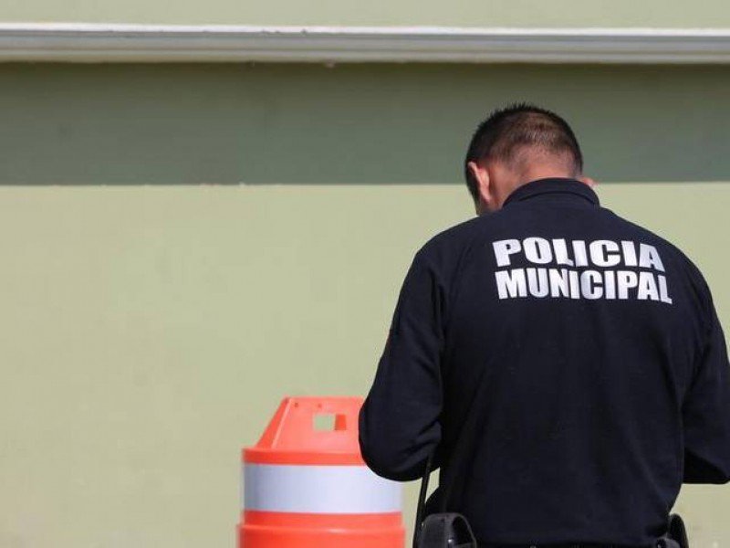 Denuncian acoso de policías municipales a menor en Puebla