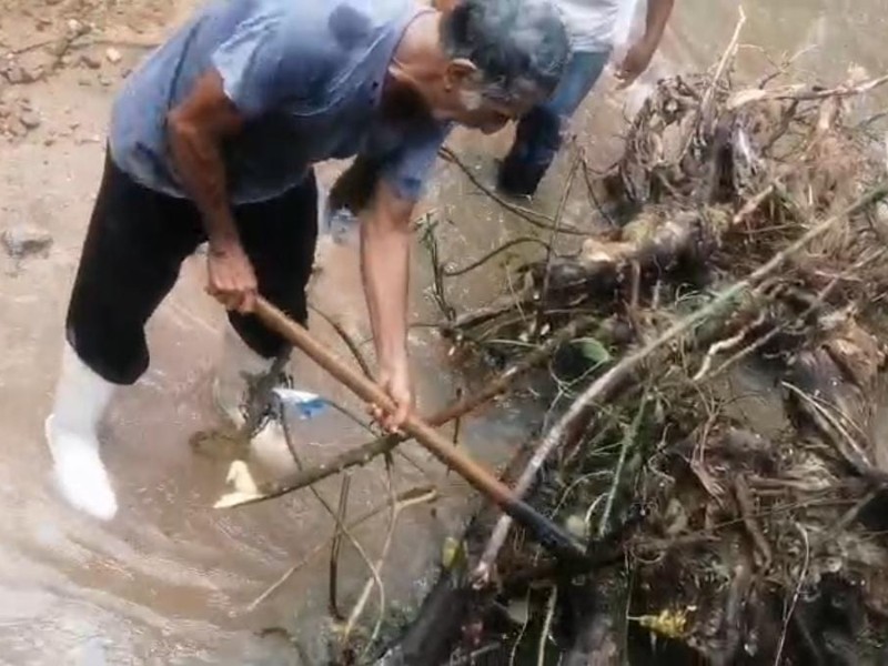 Denuncian al ayuntamiento de El Parral por minimizar afectaciones por lluvias
