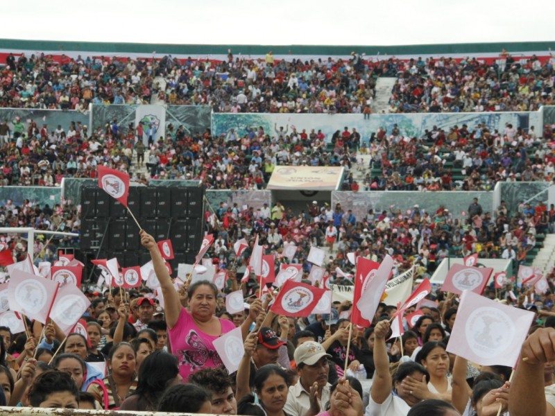 Denuncian antorchistas agresiones por parte de AMLO