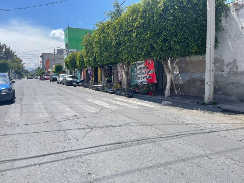 Denuncian apartado de la calle en la 3 sur