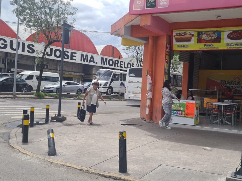 Denuncian balacera falsa en mercado Morelos