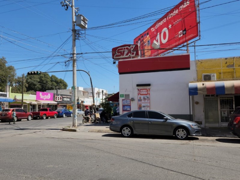 Denuncian comerciantes de Guasave abusos recaudatorios de tesorería