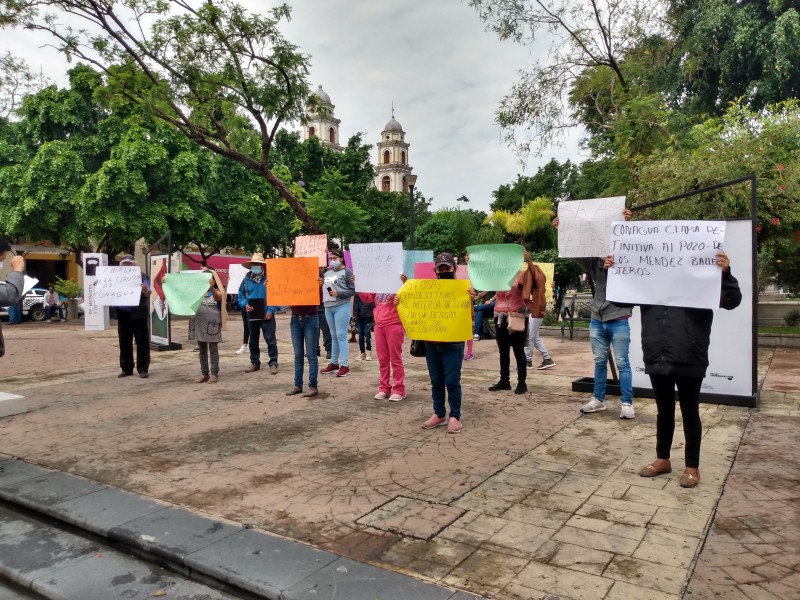 Denuncian contaminación de granjas porcinas en Axusco