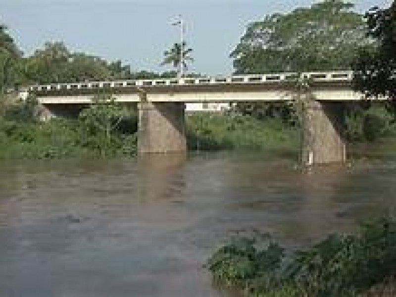 Denuncian contaminación del río Jamapa