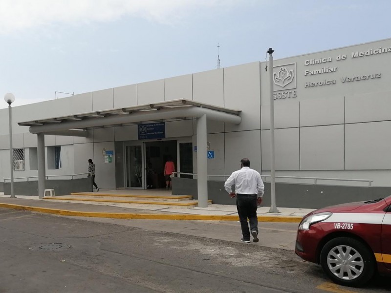 Denuncian derechohabientes del ISSSTE falta de atención y citas médicas