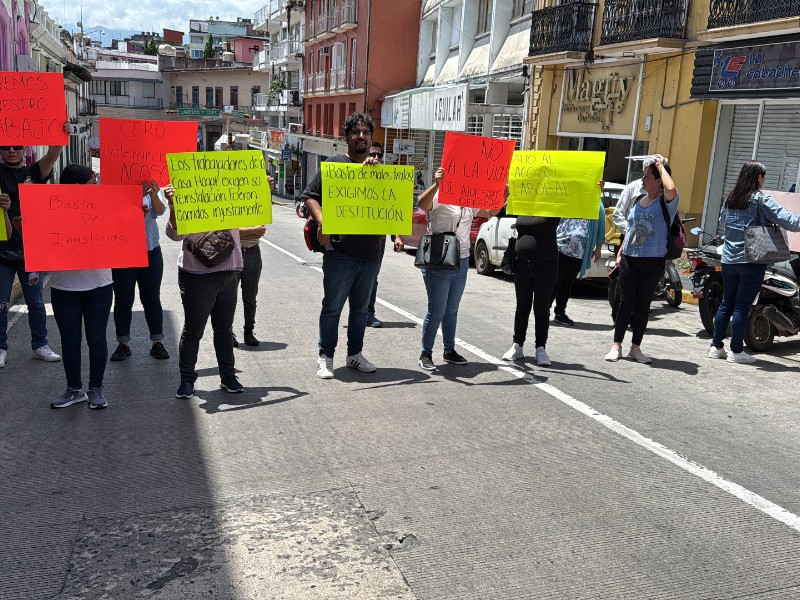 Denuncian despidos y acoso en asilo Sayago