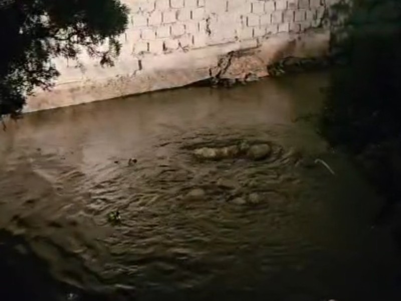 Denuncian drenaje colapsado en Tlaquepaque