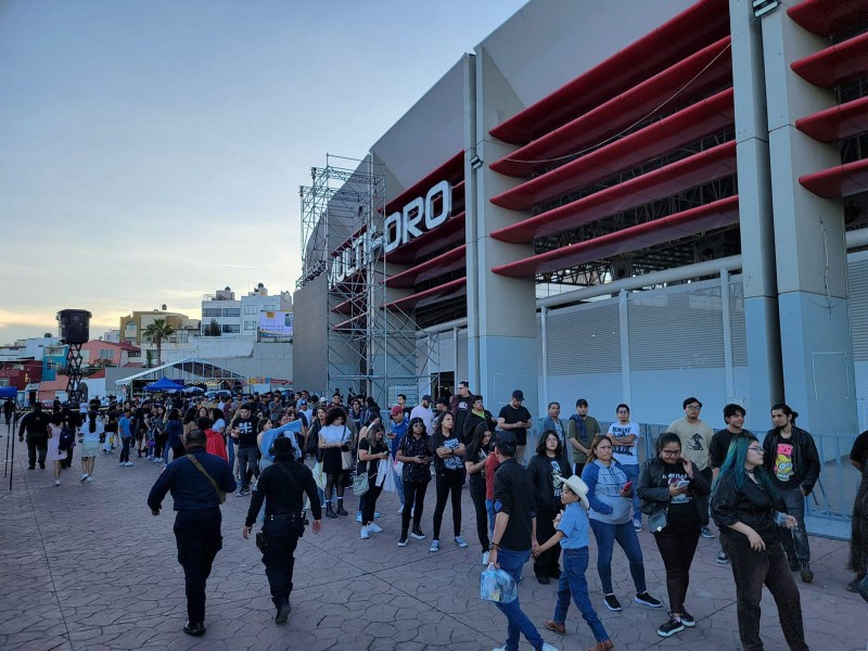 Denuncian empresarios imposición de compra de alcohol en la FENAZA