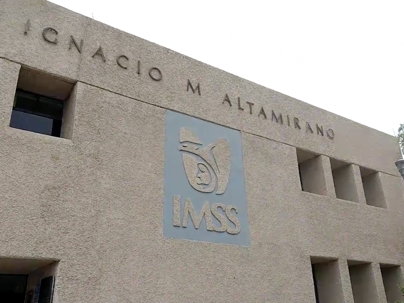 Denuncian escasez de agua bidestilada en el IMSS