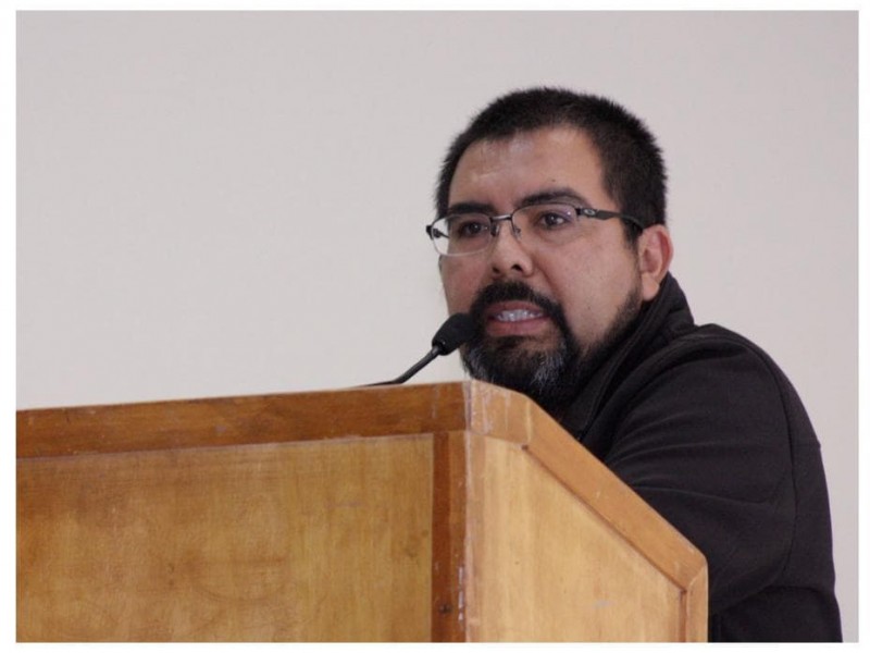 Denuncian estudiantes, acoso de ponente Guanajuatense