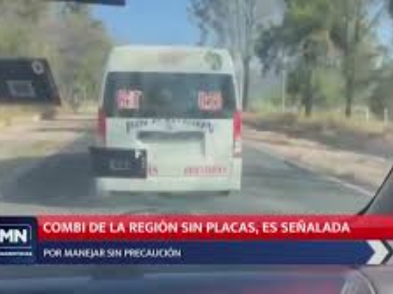 Denuncian extorsión por parte de delegado de transporte en Ajalpan