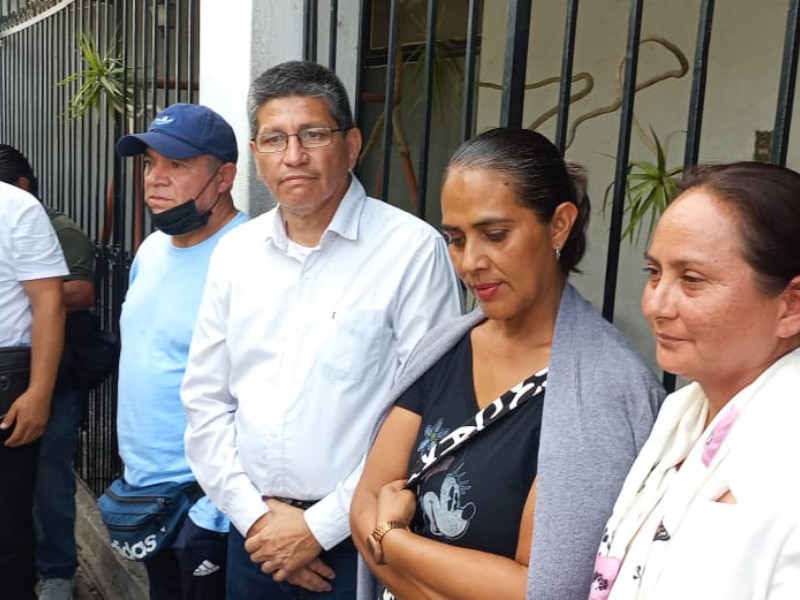 Denuncian falta de atención en el IMSS, preparan demanda contra la CFE