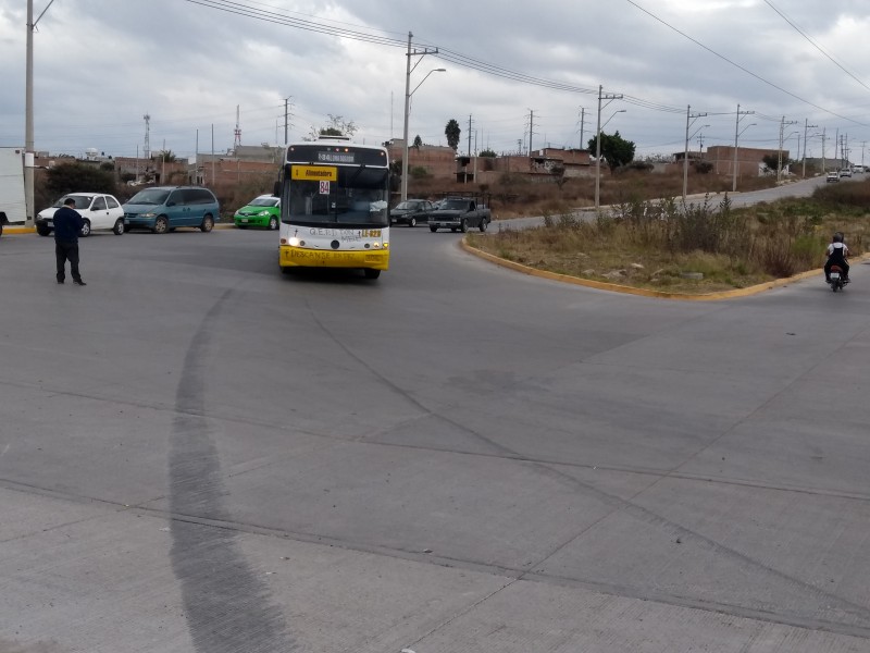 Denuncian falta de señalética vial en Calcopirita