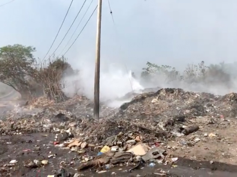 Reportan incendio en relleno sanitario de Puga