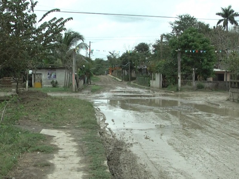 Denuncian mal estado de calles en colonia Hidalgo