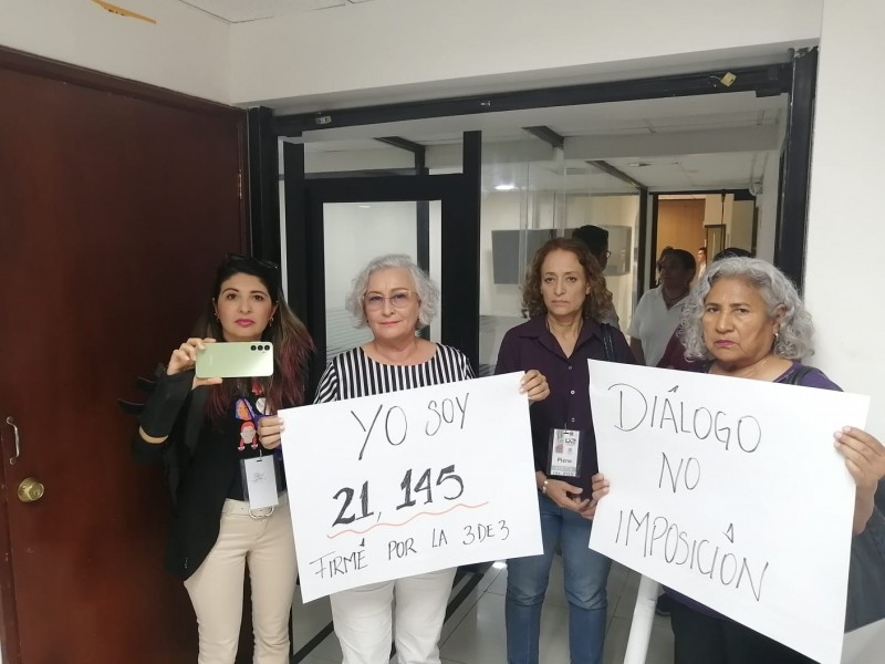 Denuncian modificación del dictamen de la ley 3 de 3