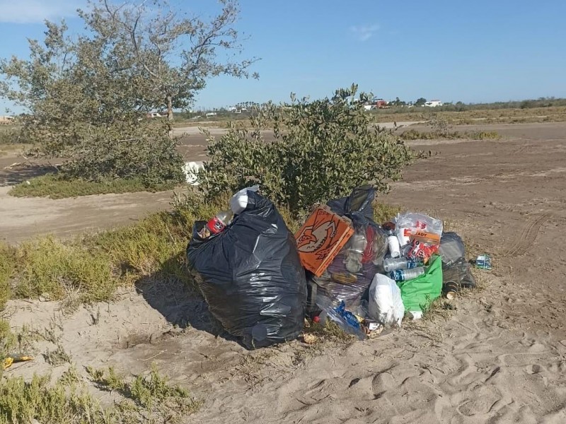 Denuncian playas de la ciudad contaminadas