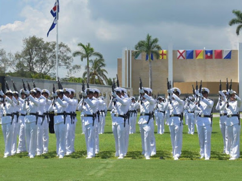 Denuncian posible contagio masivo al interior de escuela naval