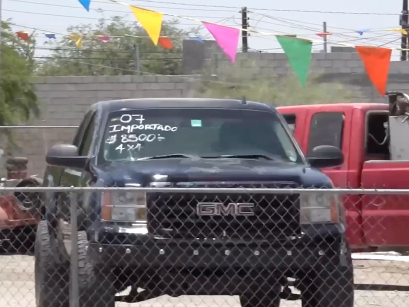 Denuncian presunta estafa por compra de vehículos de subasta