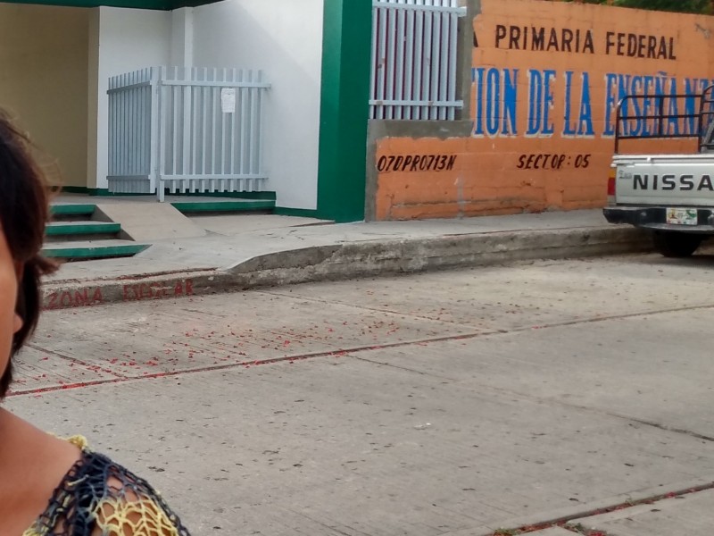 Denuncian presunto acoso en primaria federal