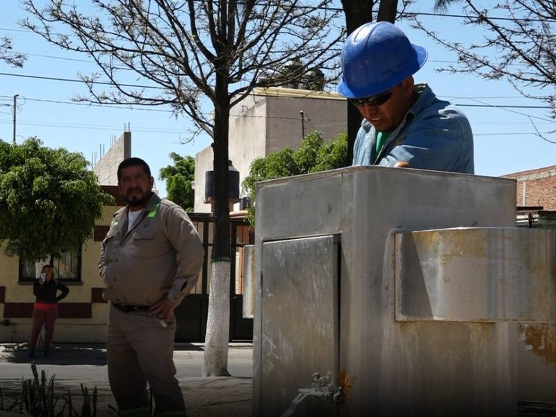 Denuncian privatización de toma de agua en parque