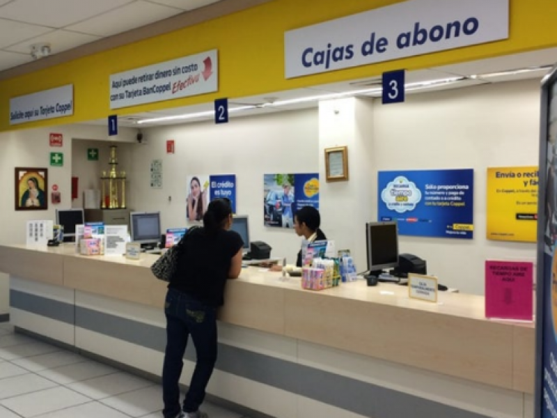 Denuncian tiendas departamentales: lucran con línea de crédito